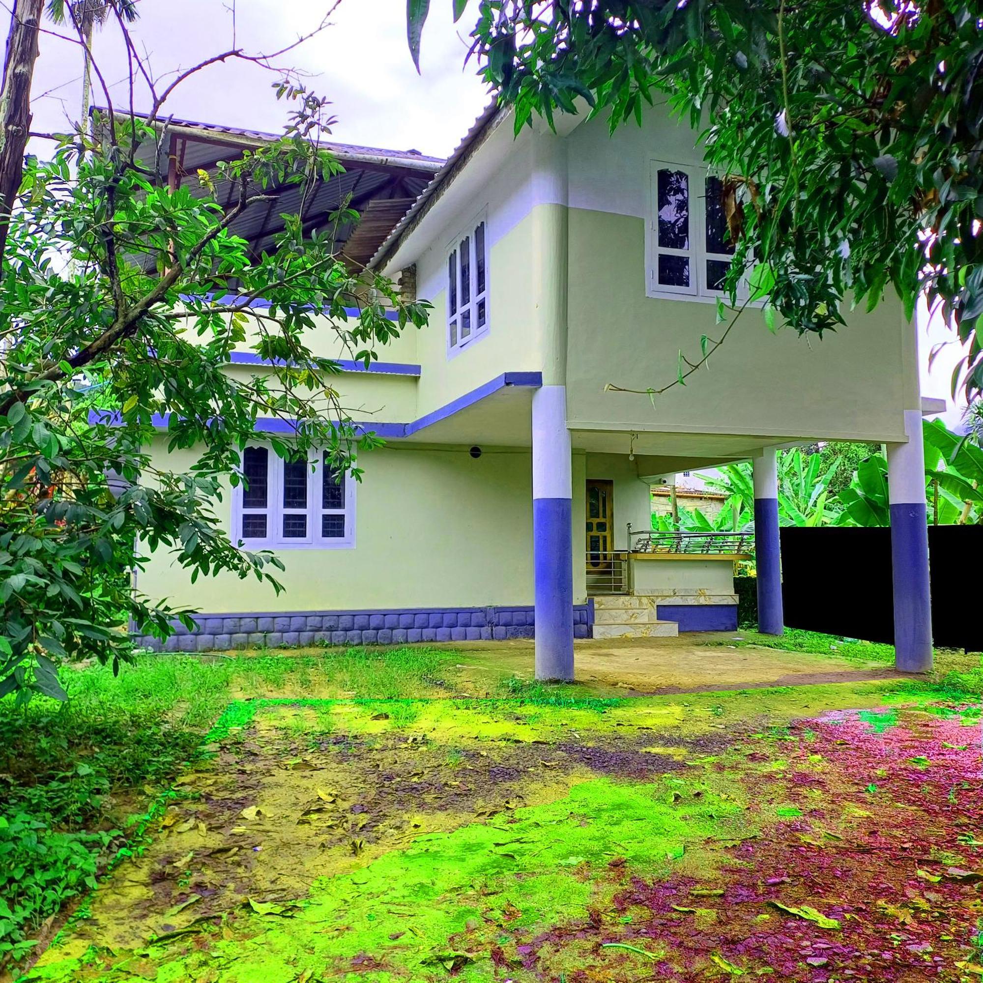 Empire Homestay Kalpetta Exterior foto